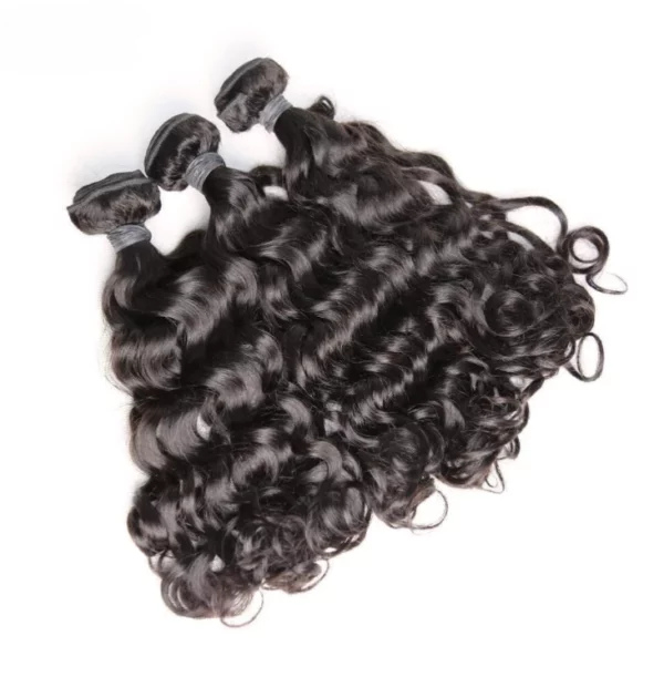 Caractéristique des mèches sur la photo: Matière: virgin human hair Style: Water wave Longueur: 12” Couleur: Naturelle – noir