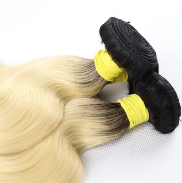 Caractéristique des mèches sur la photo: Matière: virgin human hair Style: Body wave Longueur: 24” Couleur: 1B#613