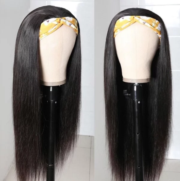 Caractéristique de la perruque sur la photo: Matière: virgin human hair Style: Straight Longueur: 28” Couleur: Naturelle – noir Densité: 250%