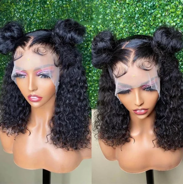 Caractéristique de la perruque sur la photo: Matière: virgin human hair Style: Kinky curly Lace: 13×6 Couleur: Naturelle – noir Longueur: 16” Densité: 200%
